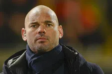 Sneijder hekelt woedende Real-spelers: 'Moet hém erop aanspreken, niet de scheids'