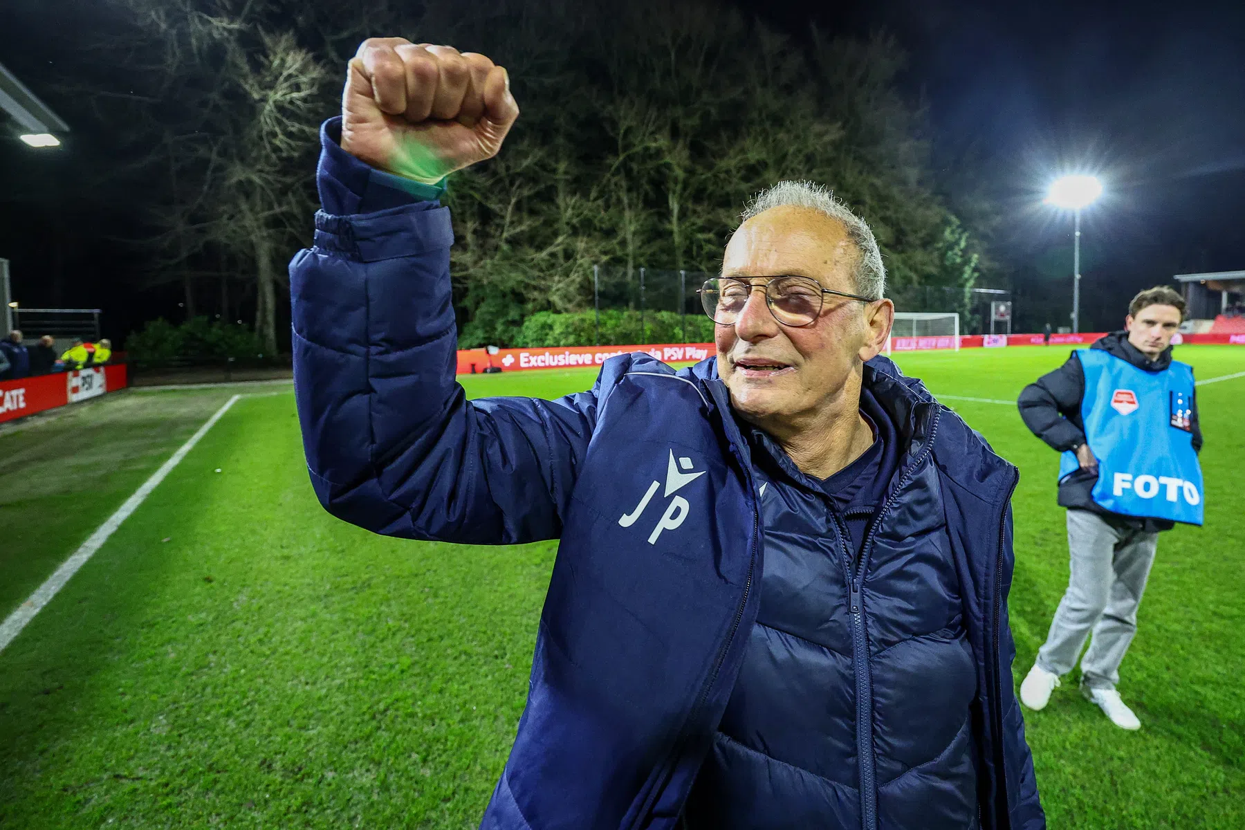 FC Eindhoven en hoofdtrainer Poortvliet vervolgen samenwerking