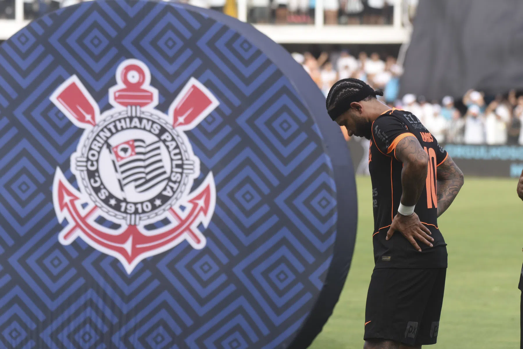 'Fout bij Corinthians verergert blessure Memphis'