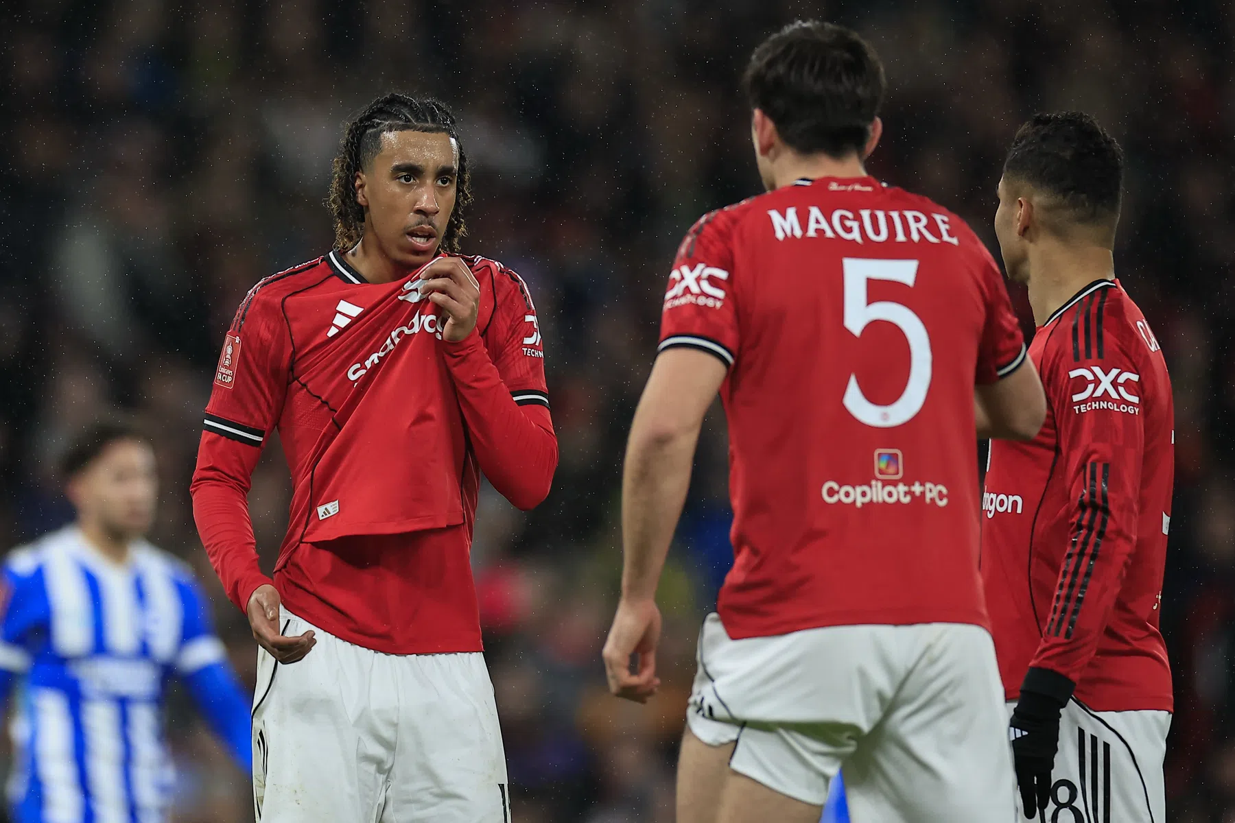'Man Utd met piepjong centraal duo naar Stamford Bridge door schorsing Maguire'