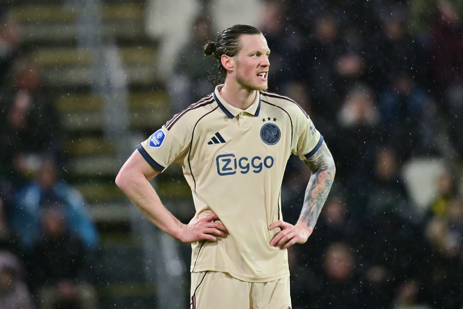 Van den Brom over Weghorst: 'Soms heb je andere types nodig'