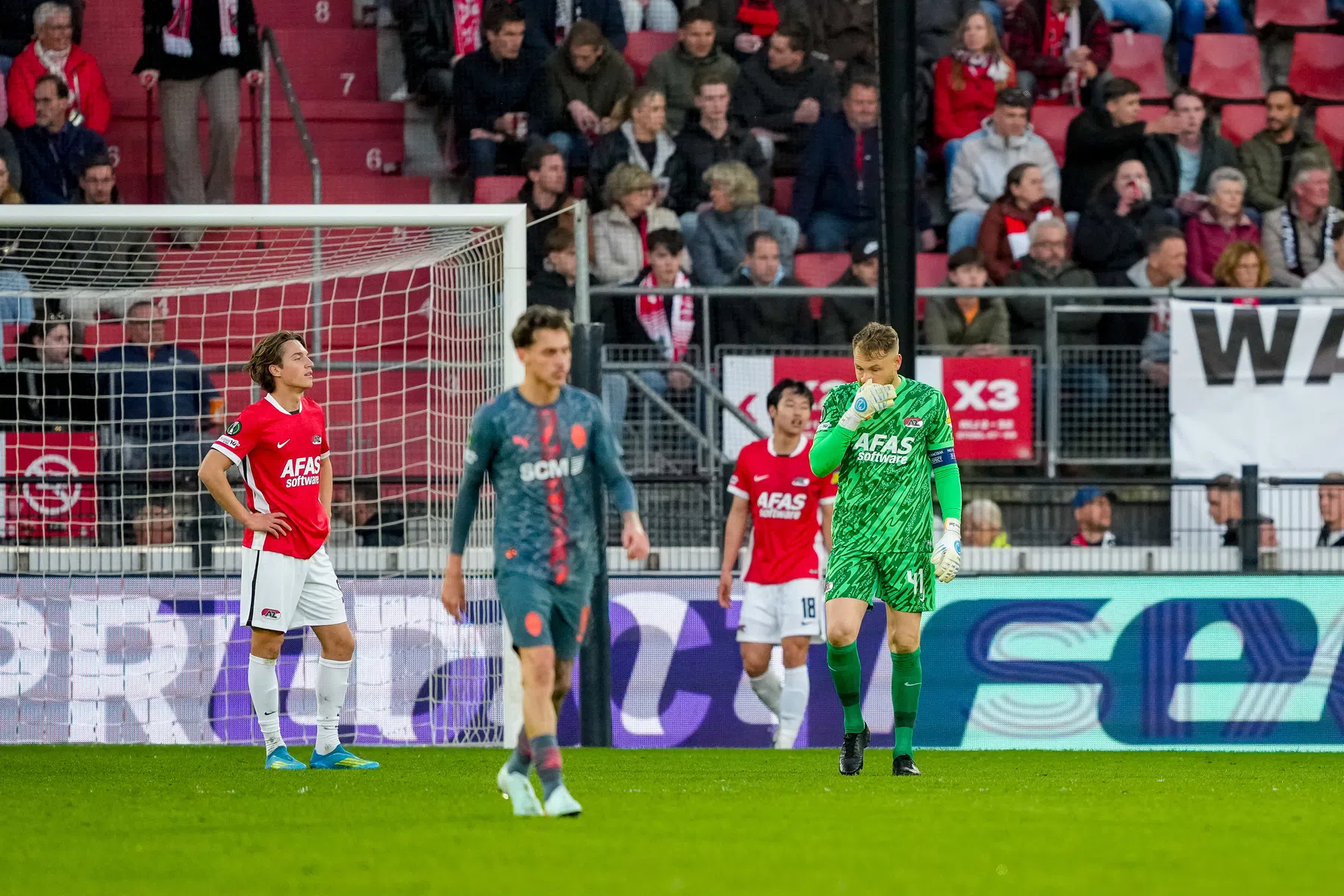 AZ op Rapport: vlees noch vis bij AZ, basisspelers imponeren niet