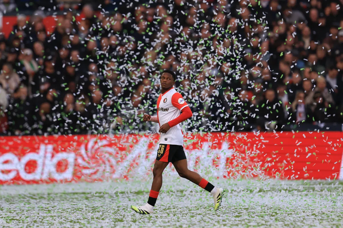 Feyenoord niet voorbij Excelsior in oefenduel van een uur bij rentree Read