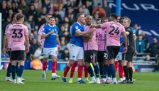 Emoties lopen hoog op bij Leicester op weg naar historische degradatie