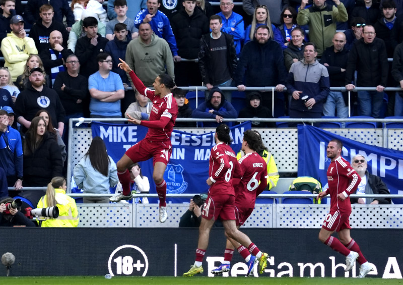 Dolblije matchwinner Van Dijk ook kritisch: 'Dit was Liverpool-onwaardig'