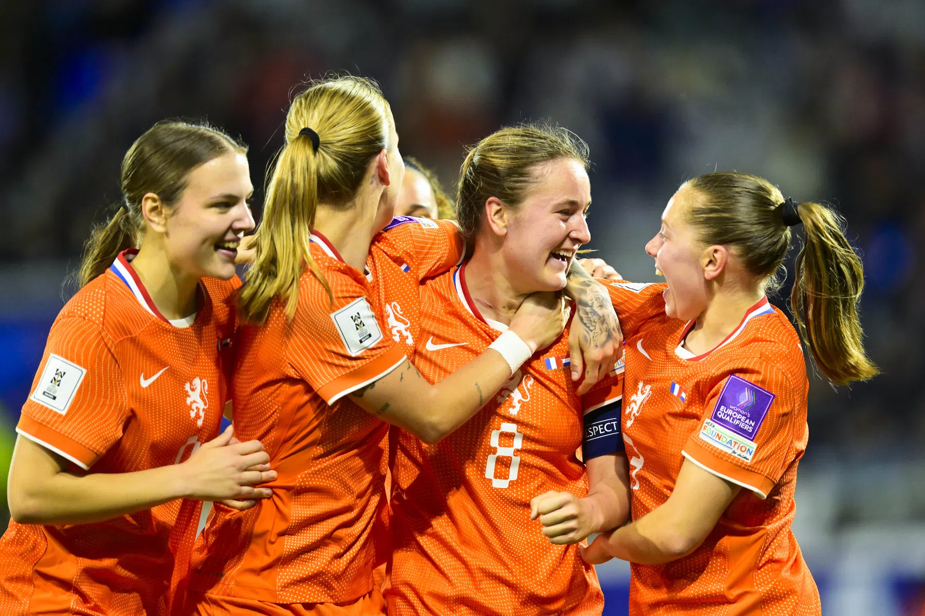 Leeuwinnen plotseling op WK-koers