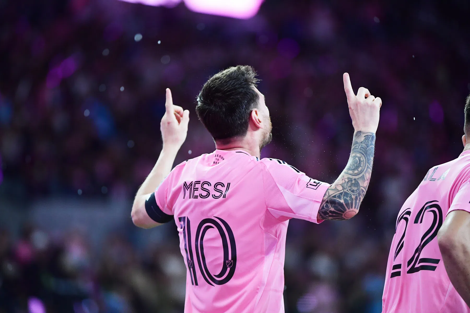 Messi wijst Inter Miami de weg in eerste wedstrijd zonder Mascherano