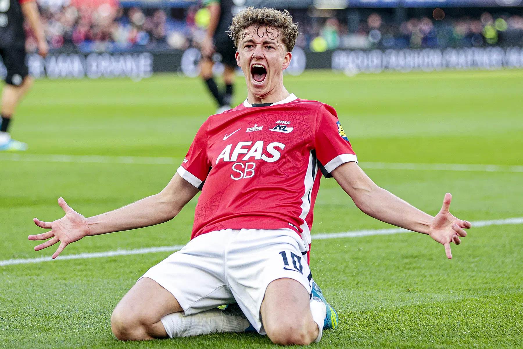 Uitblinker Mijnans kon niet meer juichen: 'Euforie was op na al die goals'