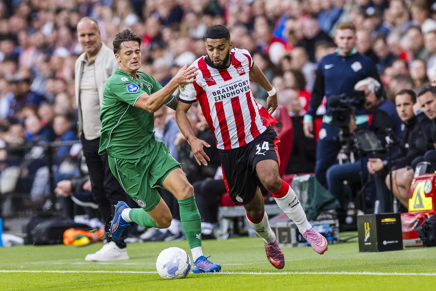 Lukkien looft zijn geluksbrenger: 'Voor een trainer een heerlijke speler'