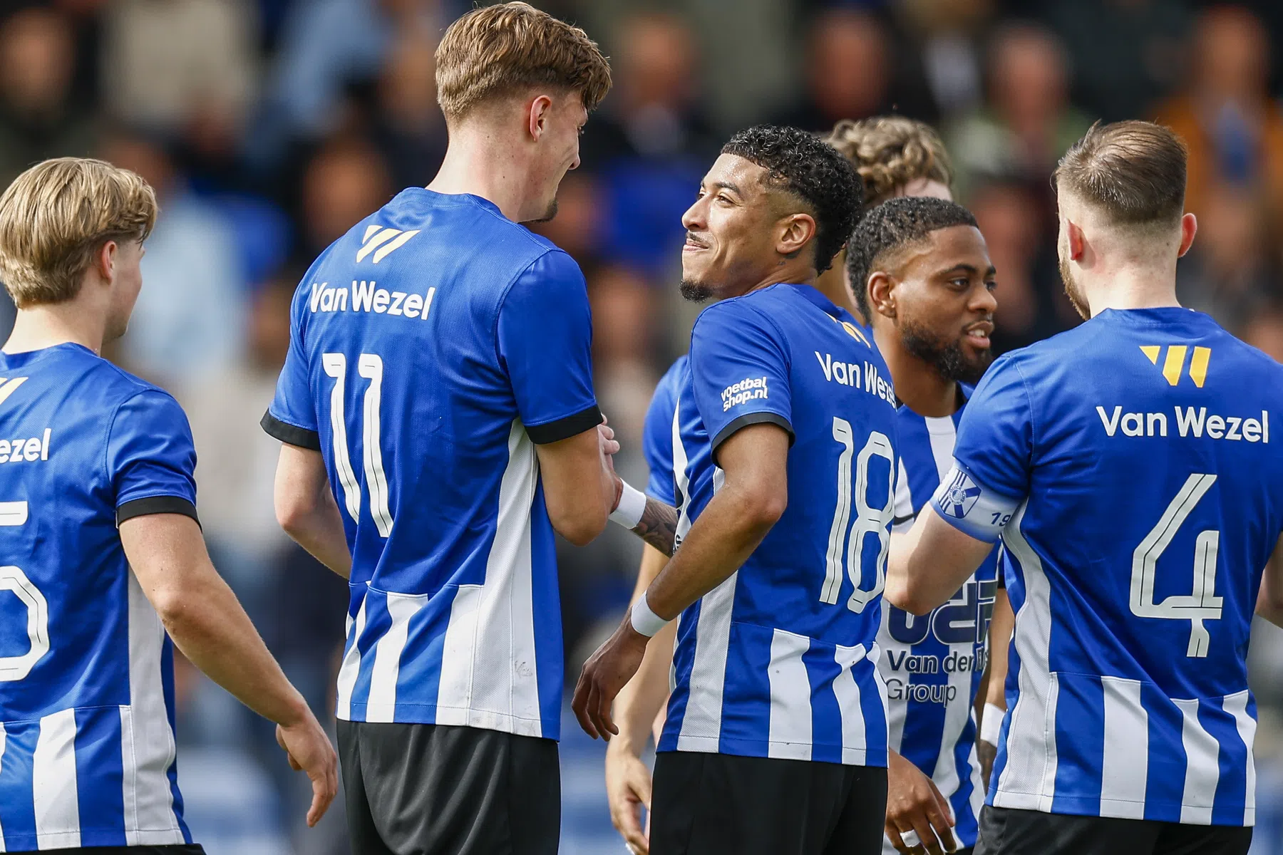 Bloedstollende titelstrijd en rechtszaak: Tweede Divisie kookt over