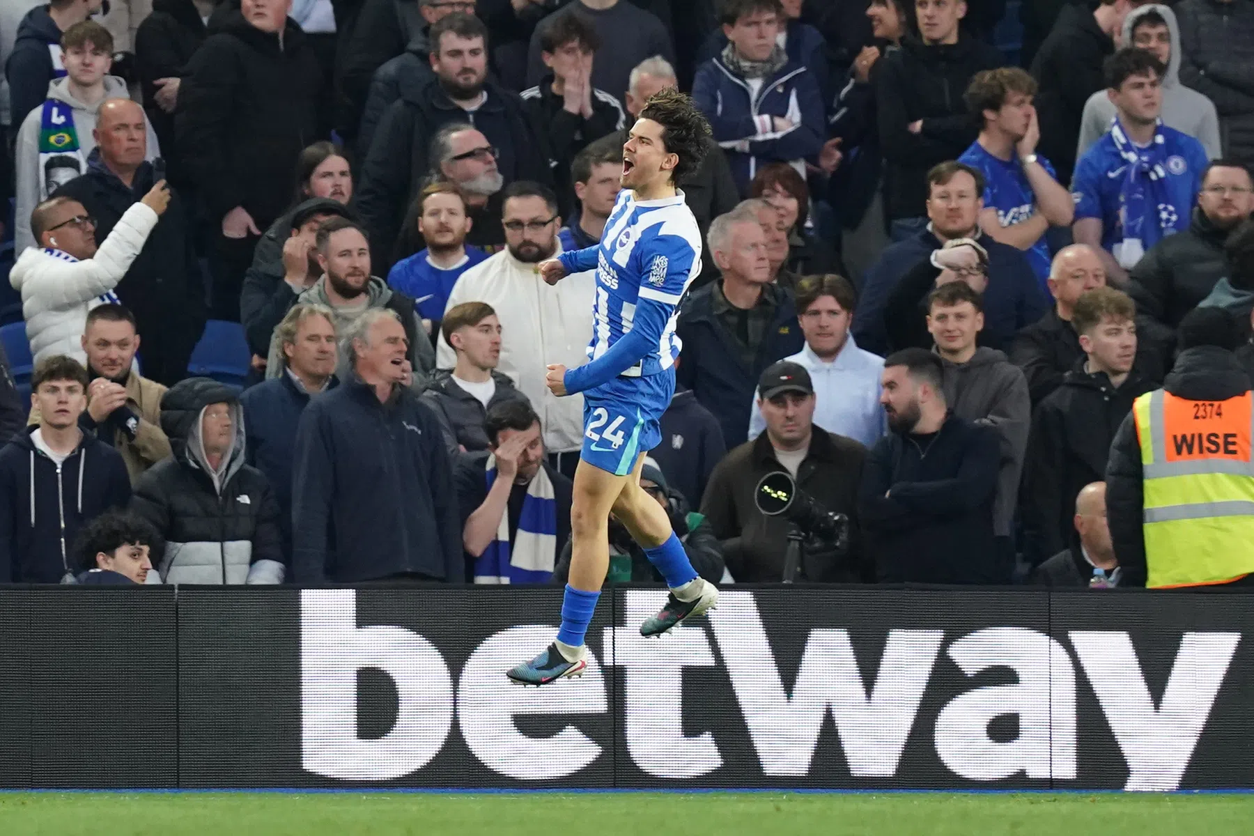 Kadioglu Man of the Match tegen Chelsea: 'We gaven ze geen moment rust'