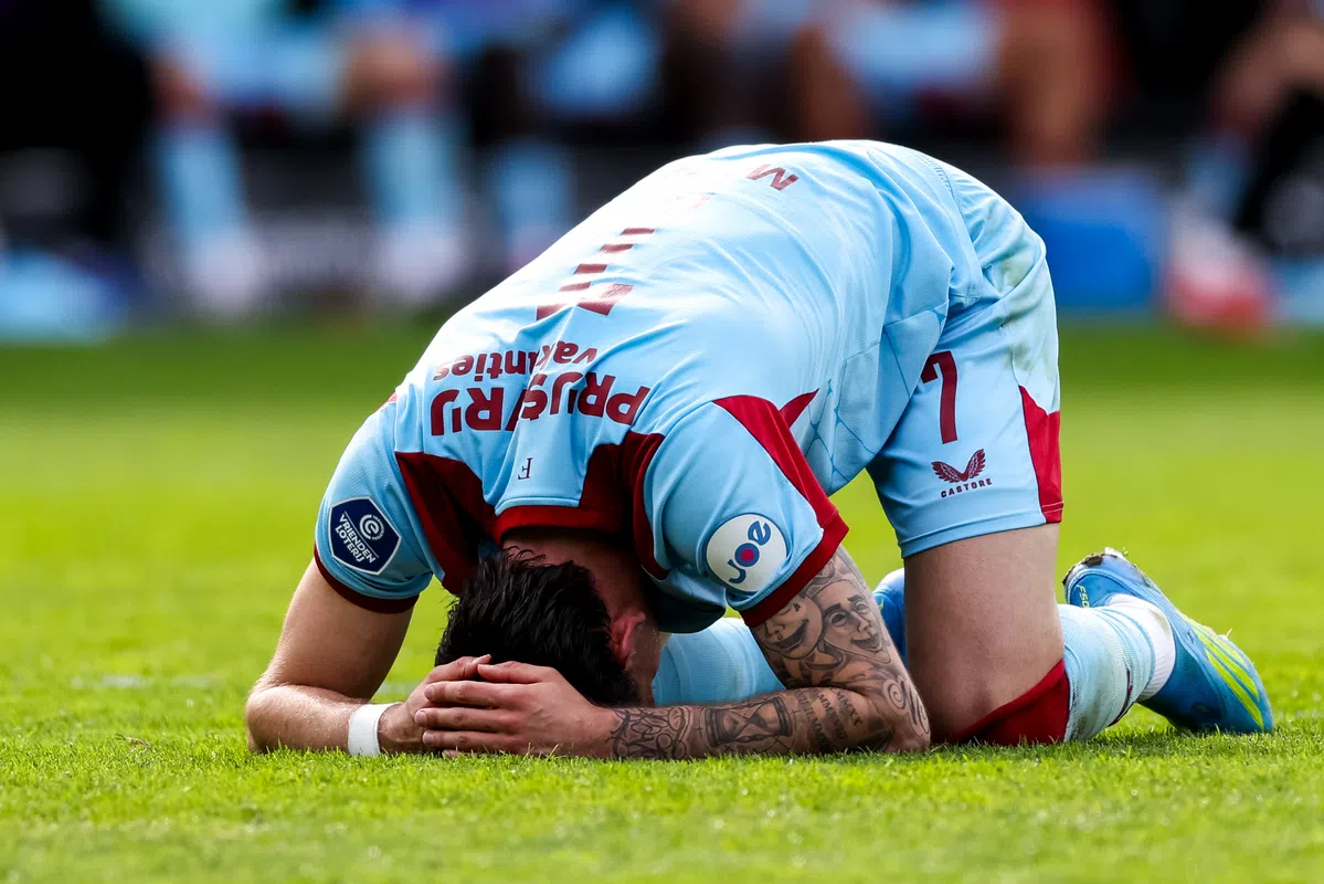 Waarschijnlijk einde seizoen voor Moder, Read keert terug bij Feyenoord