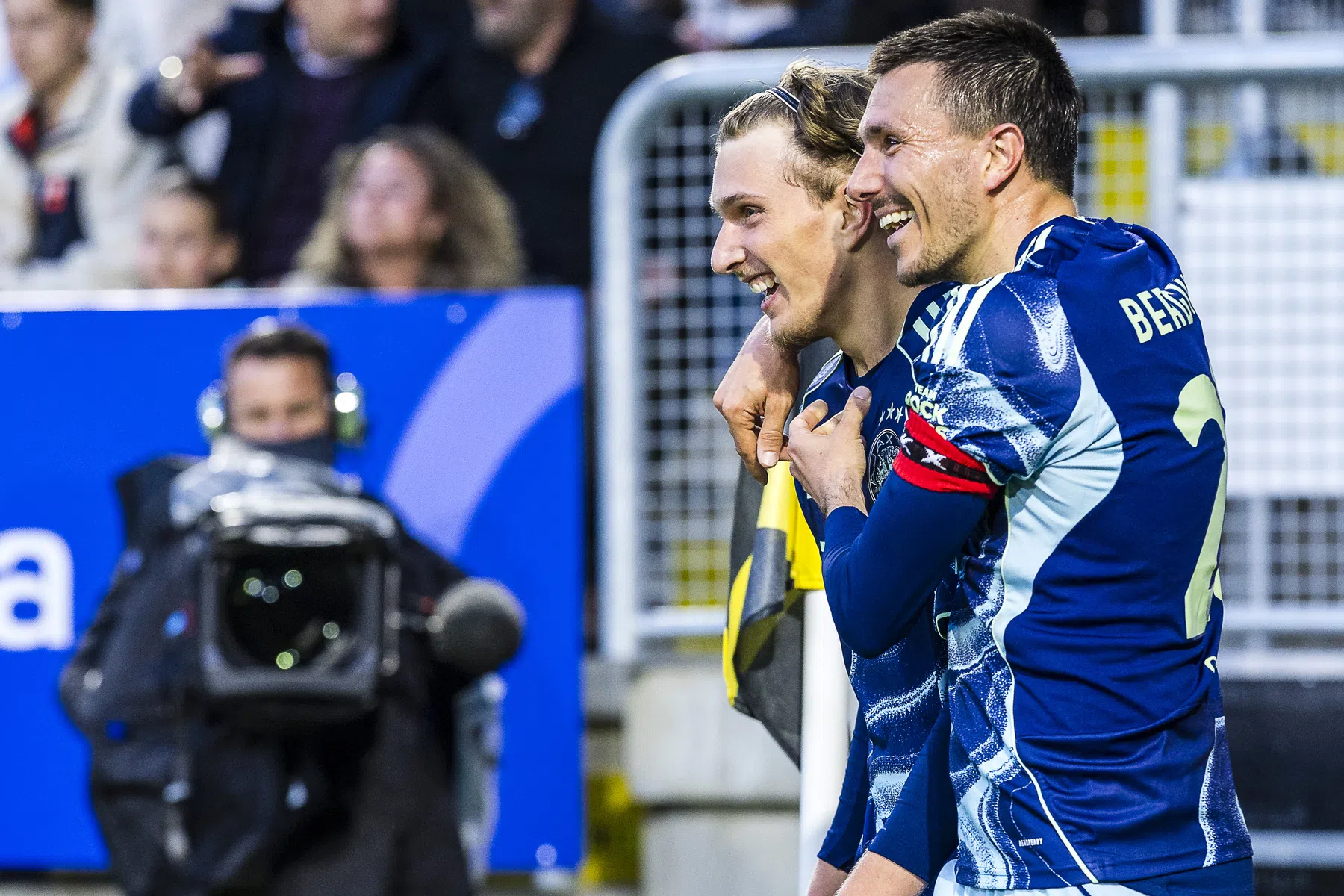 Berghuis telt live mee met Godts en Ibrahimovic: 'Zlatan beter'