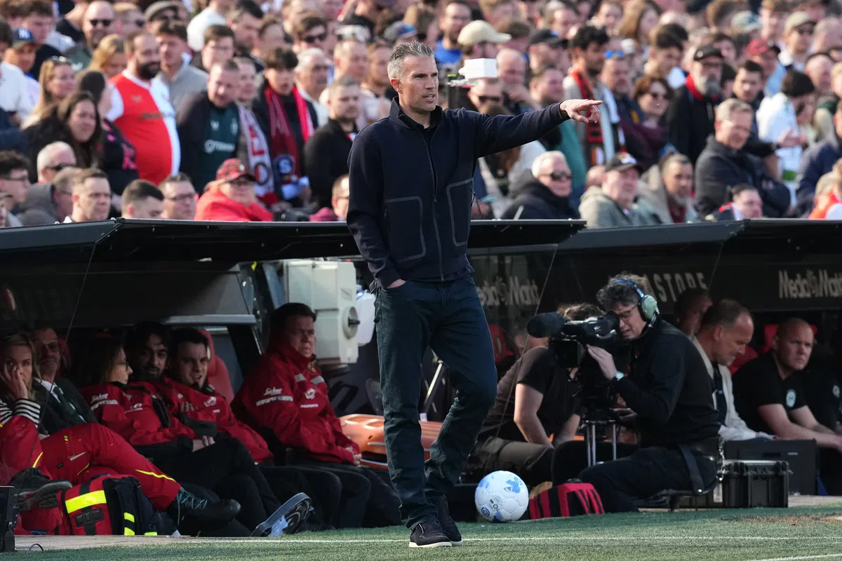 Linksback Bos cruciaal voor Van Persie en Feyenoord: 'Maar hij kan nog beter'