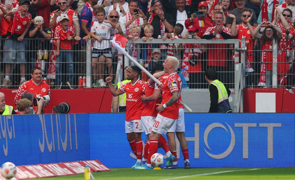 Bayern wordt volledig overrompeld: ook Becker doet kampioen pijn