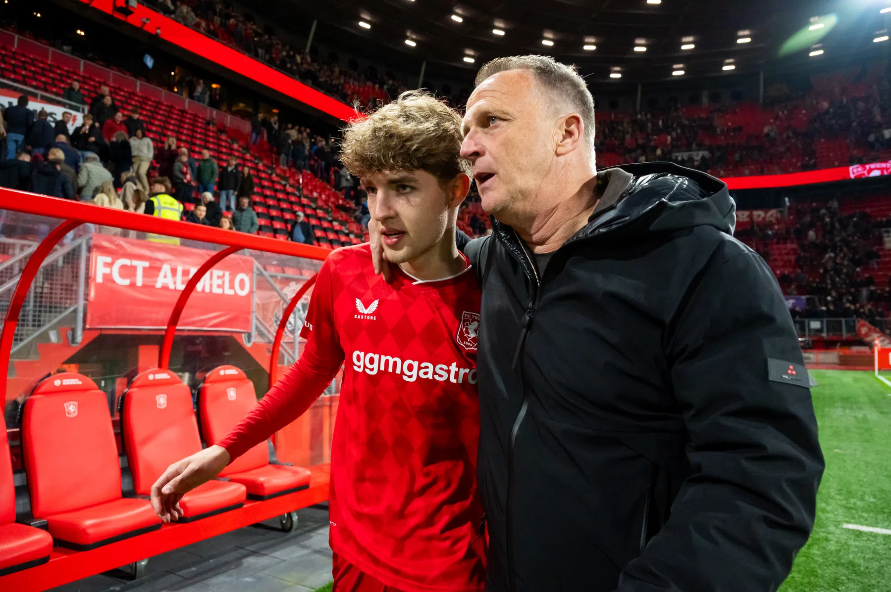 Van den Brom geniet niet van kraker: 'Weinig voetbal gezien'