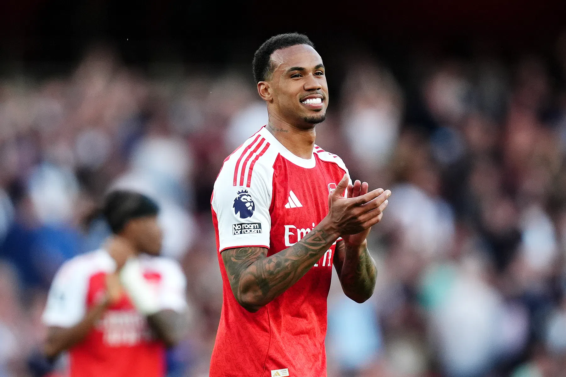 Arsenal legt druk weer bij City: 'Het is een ongekend seizoen' 