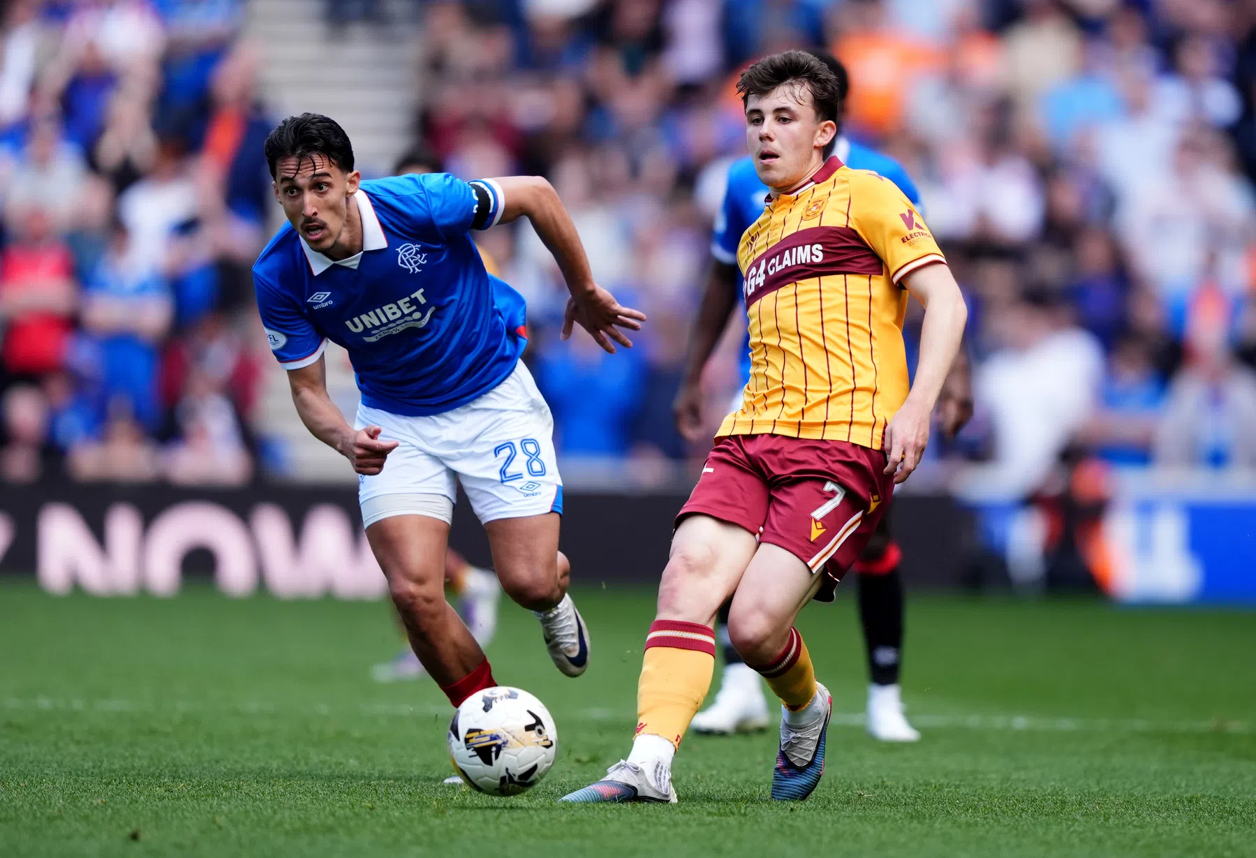 Zinderende climax in Schotland: Hearts profiteert van puntenverlies Rangers