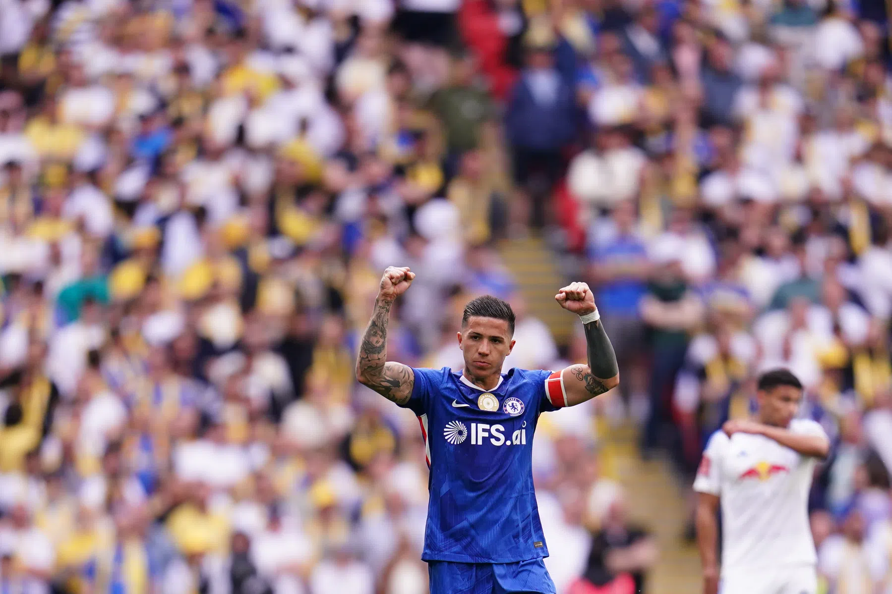 Chelsea leeft op zonder Rosenior en bereikt finale FA Cup ten koste van Leeds