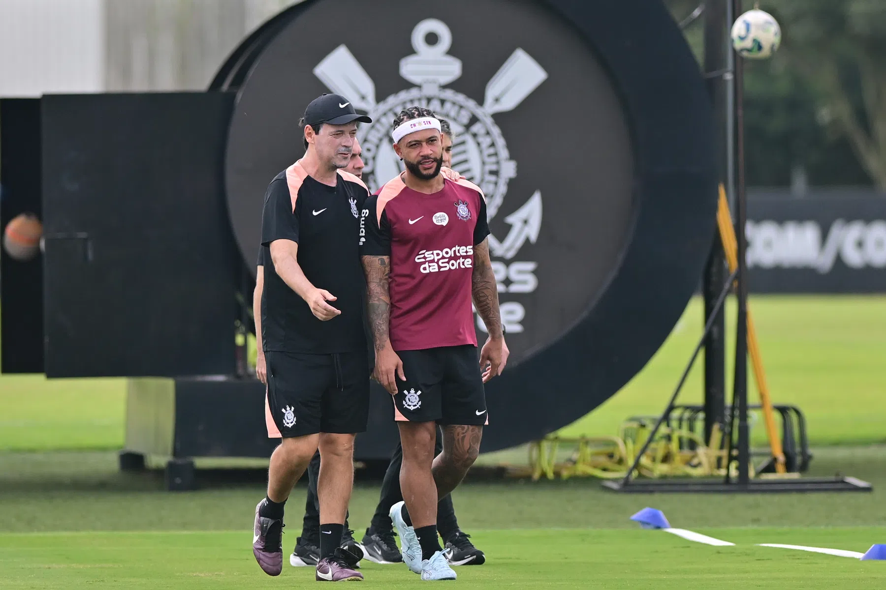 'Corinthians op zoek naar oplossingen buiten de club om Memphis te behouden'