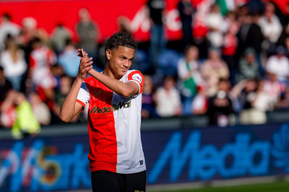 Grootfaam schudt Van Hanegem de hand: 'Toen wist ik gelijk wie u was'