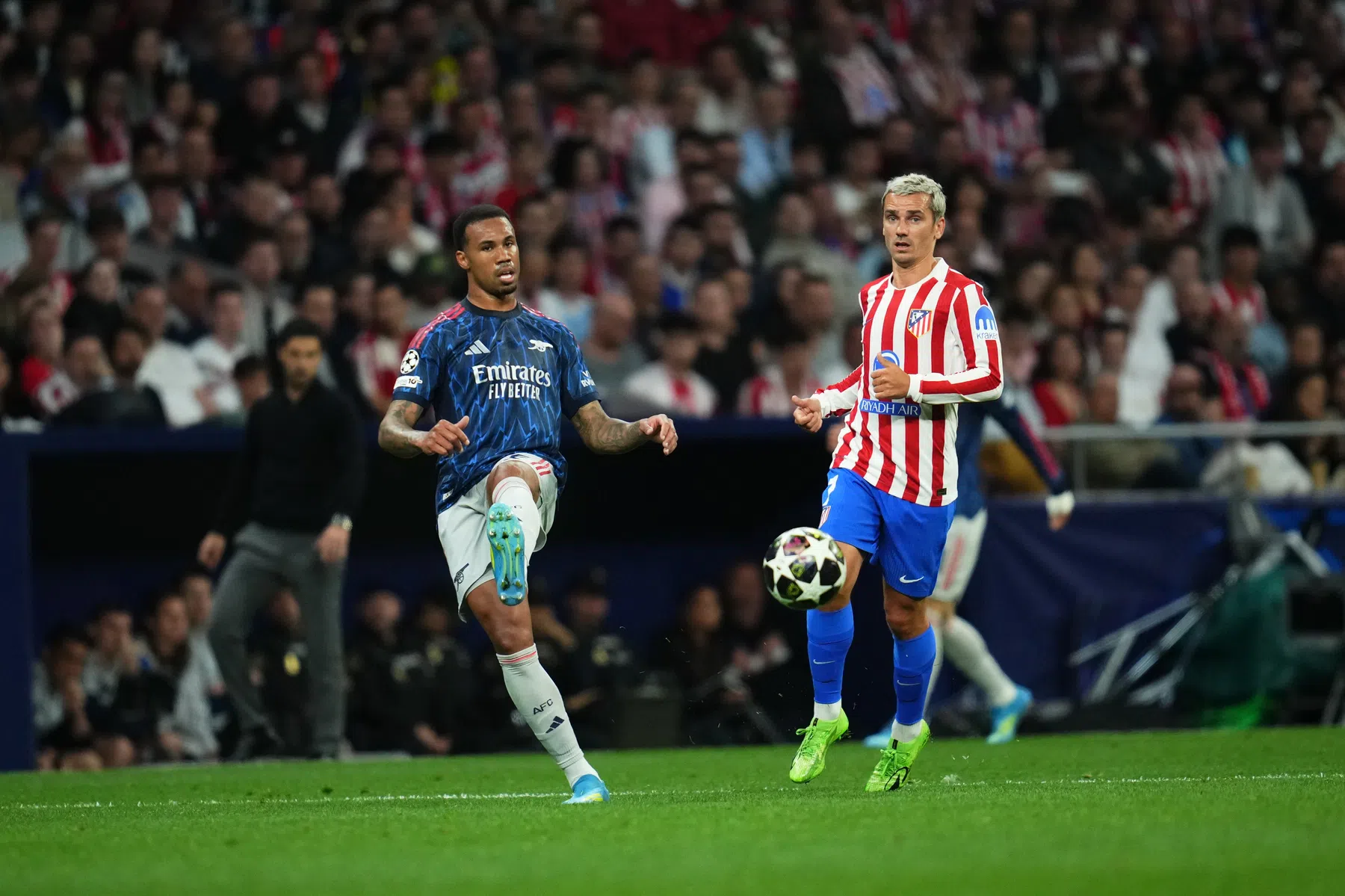 Makkelie pakt hoofdrol in onbesliste halve finale CL tussen Atlético en Arsenal