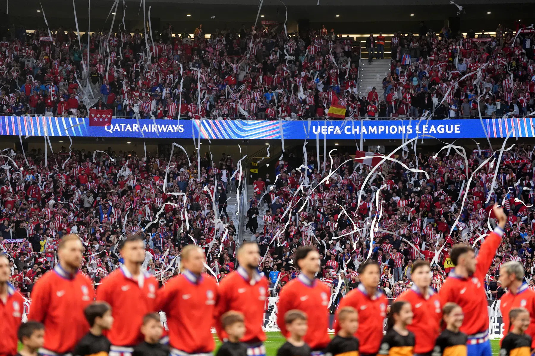 Waarom de Atlético-fans met toiletpapier gooiden tegen Arsenal