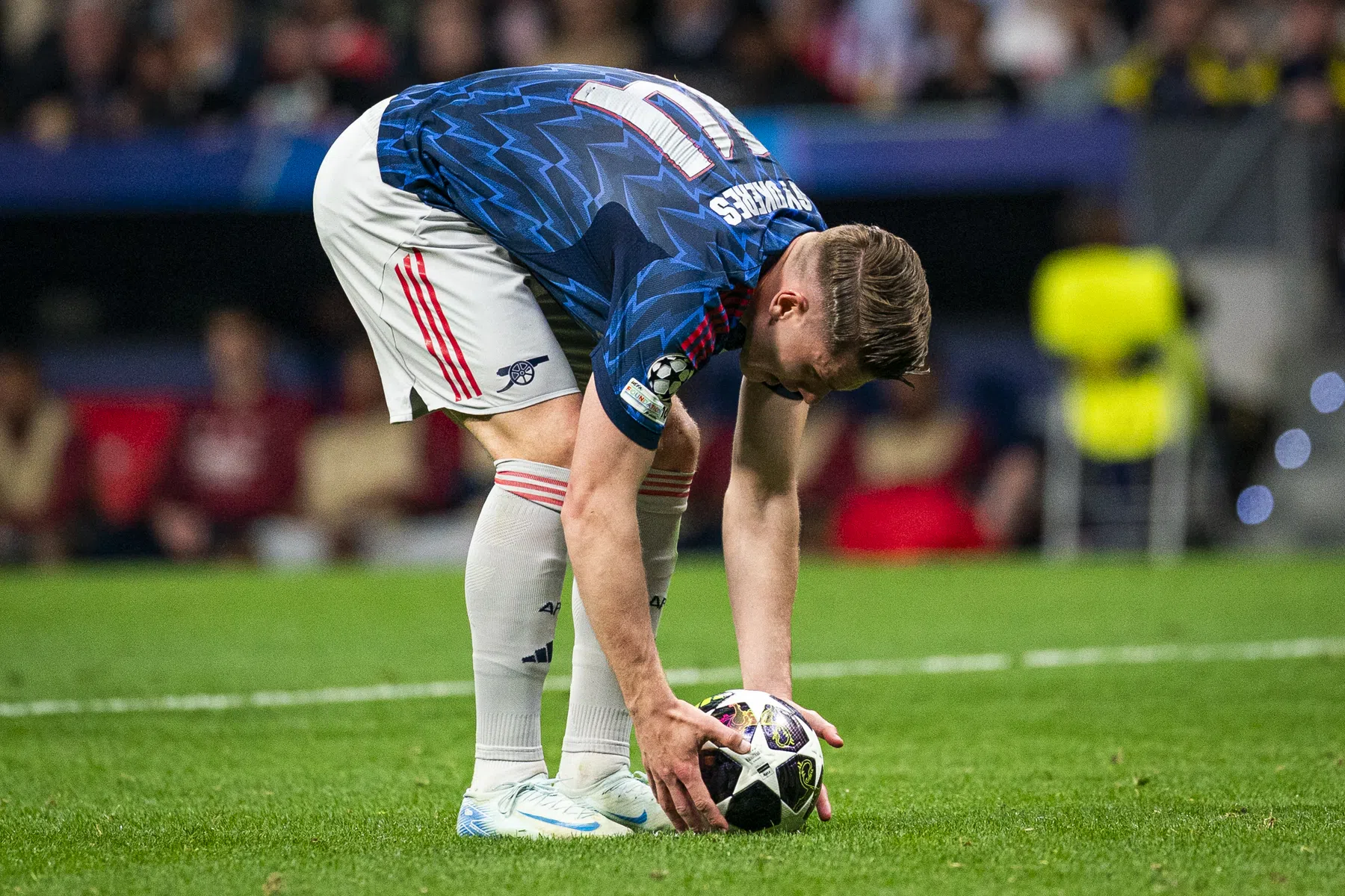 Arsenal klaagt over lang gras in Madrid, indrukwekkende reeks Gyökeres