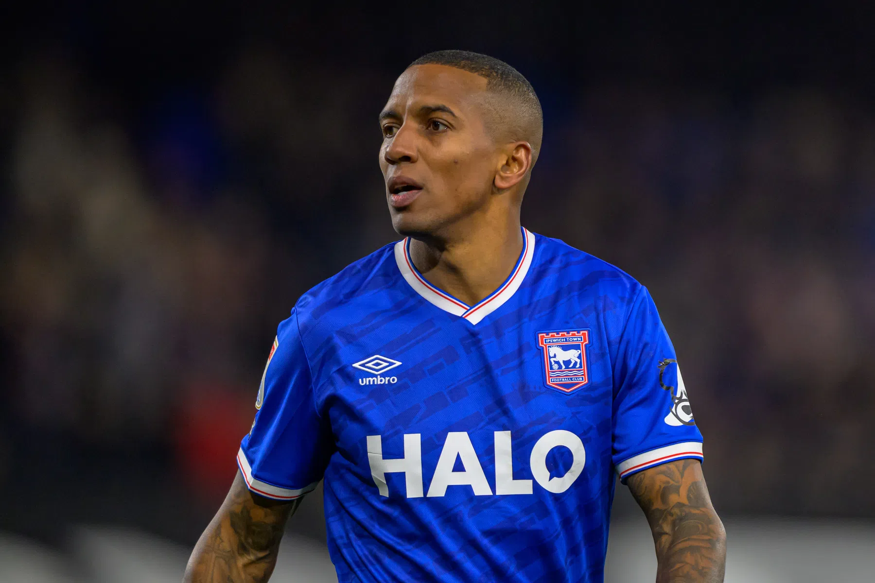 Ashley Young (40) zet punt achter carriere