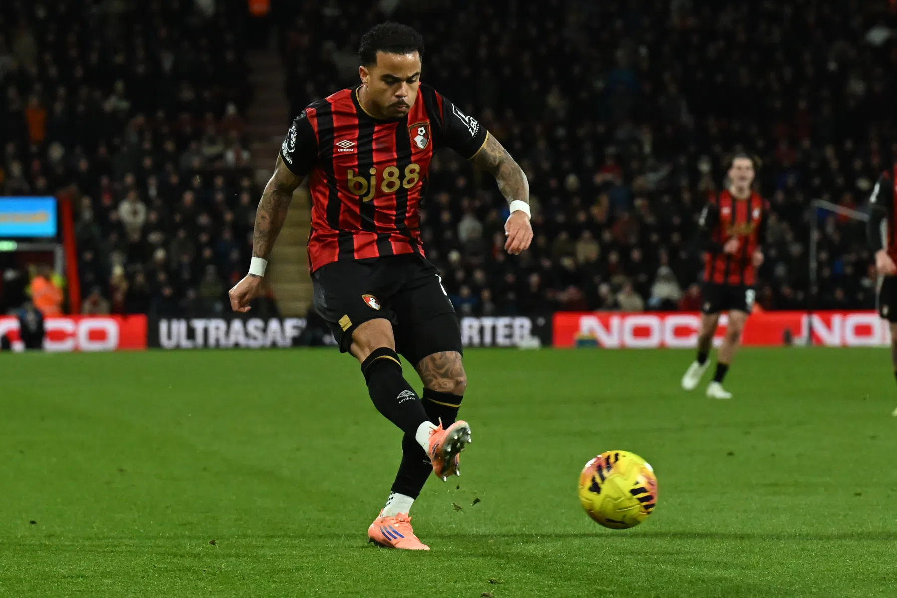Opsteker voor Koeman: Kluivert hervat training bij Bournemouth