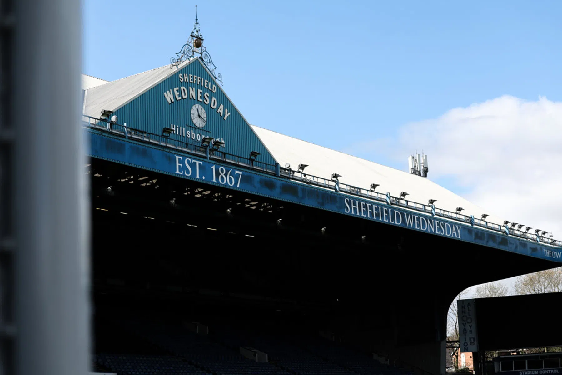 Zakenman zorgt voor explosie van vreugde bij degradant Sheffield Wednesday