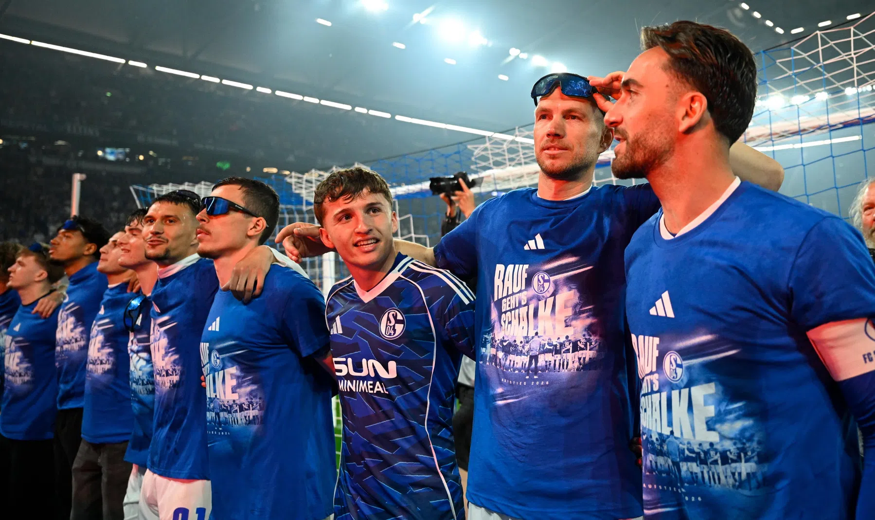 Schalke ook zeker van titel, dorpsclub Elversberg dankt Hendrix