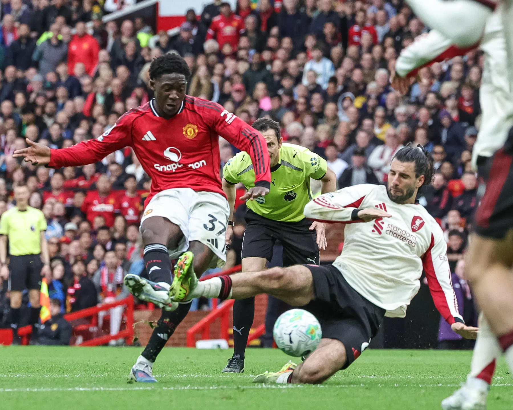 Matchwinner Mainoo legt uit waarom Carrick belangrijk is voor reuzendoder Man Utd