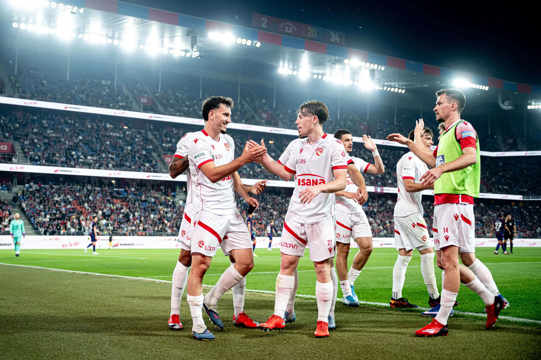 Promovendus FC Thun kroont zich na 128 jaar tot kampioen van Zwitserland