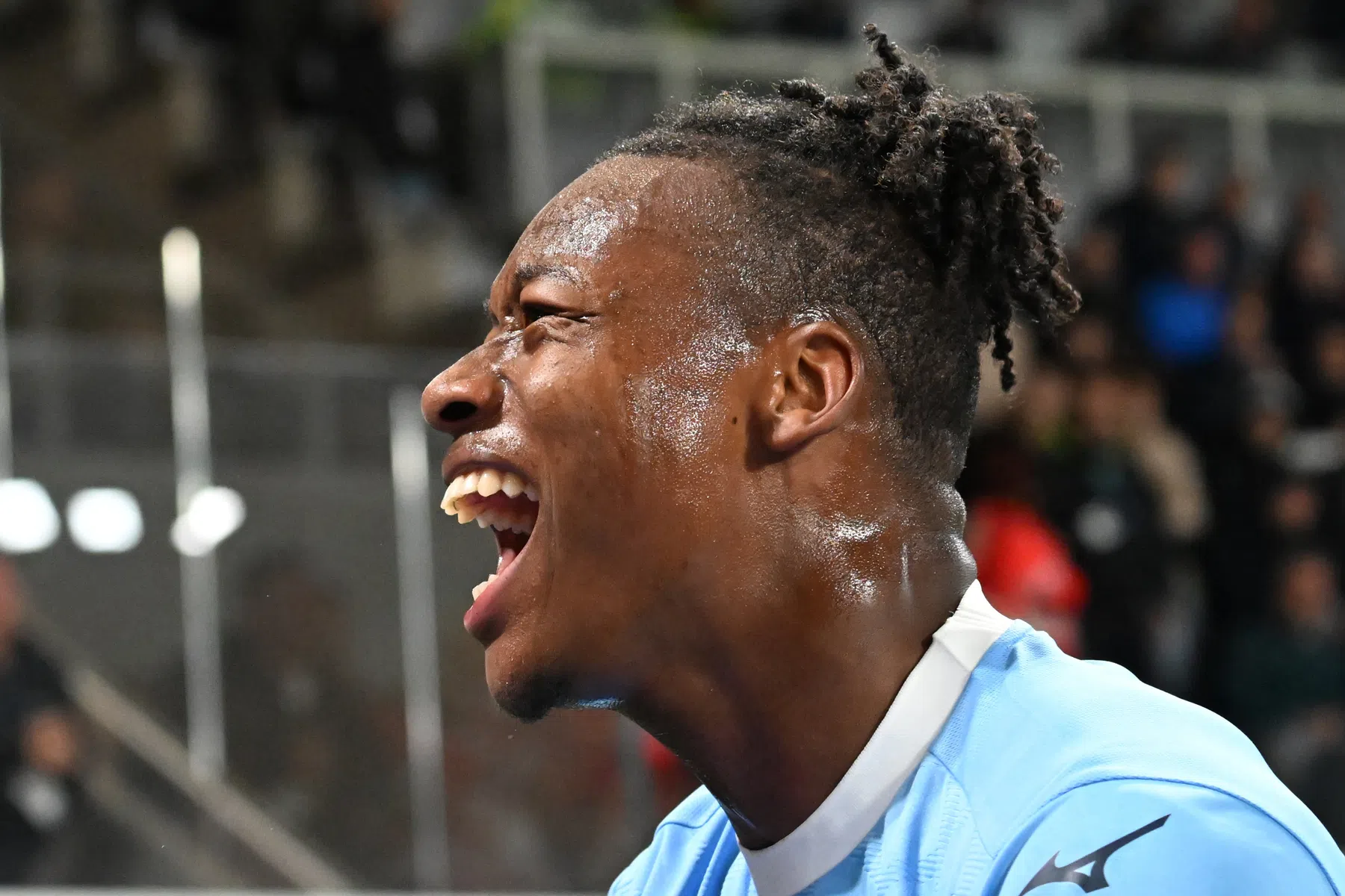 Supersub Noslin met assist én winnende goal in blessuretijd de grote man bij Lazio
