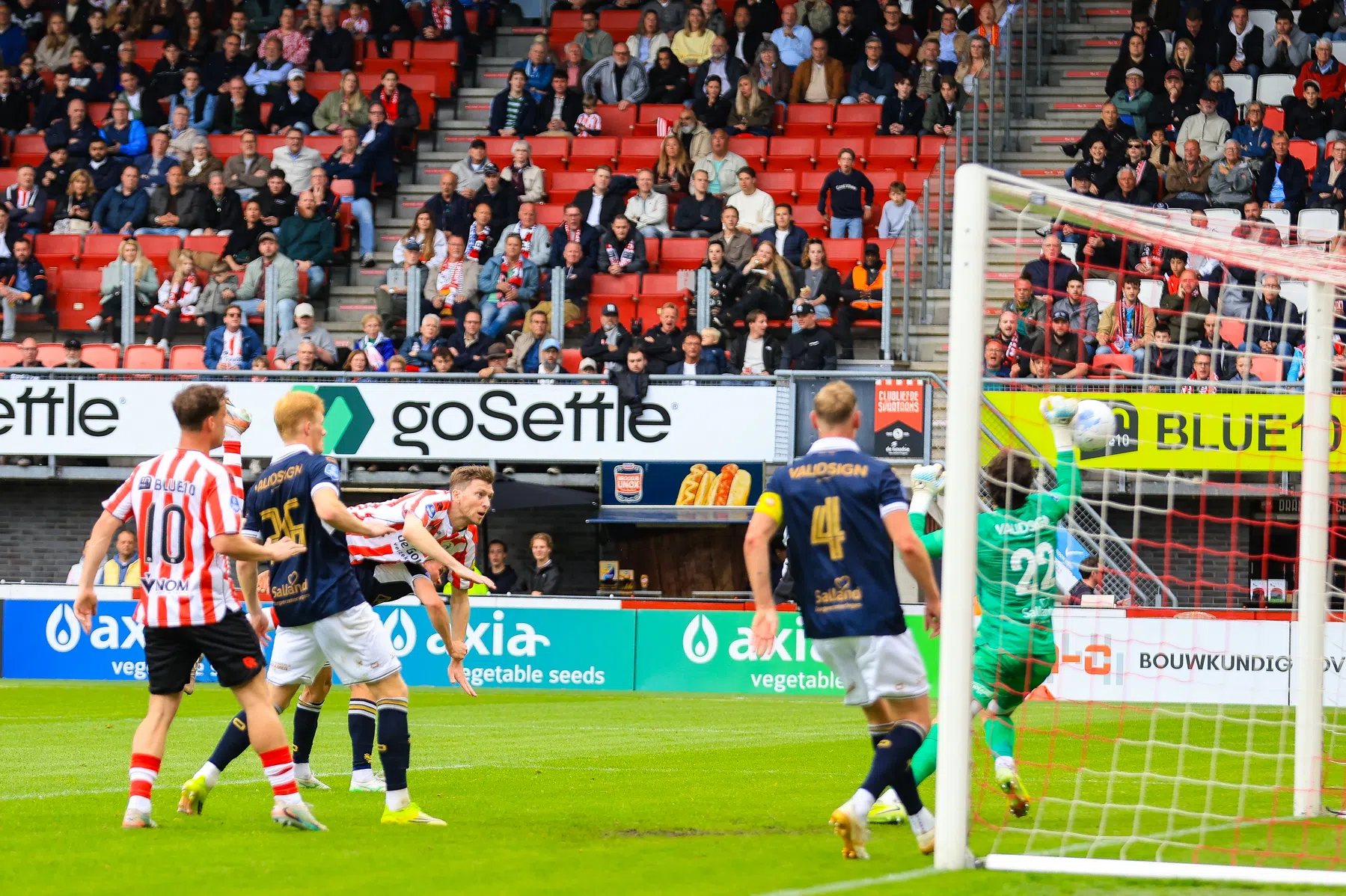 Lauritsen in relatieve rust naar topcijfers in de Eredivisie