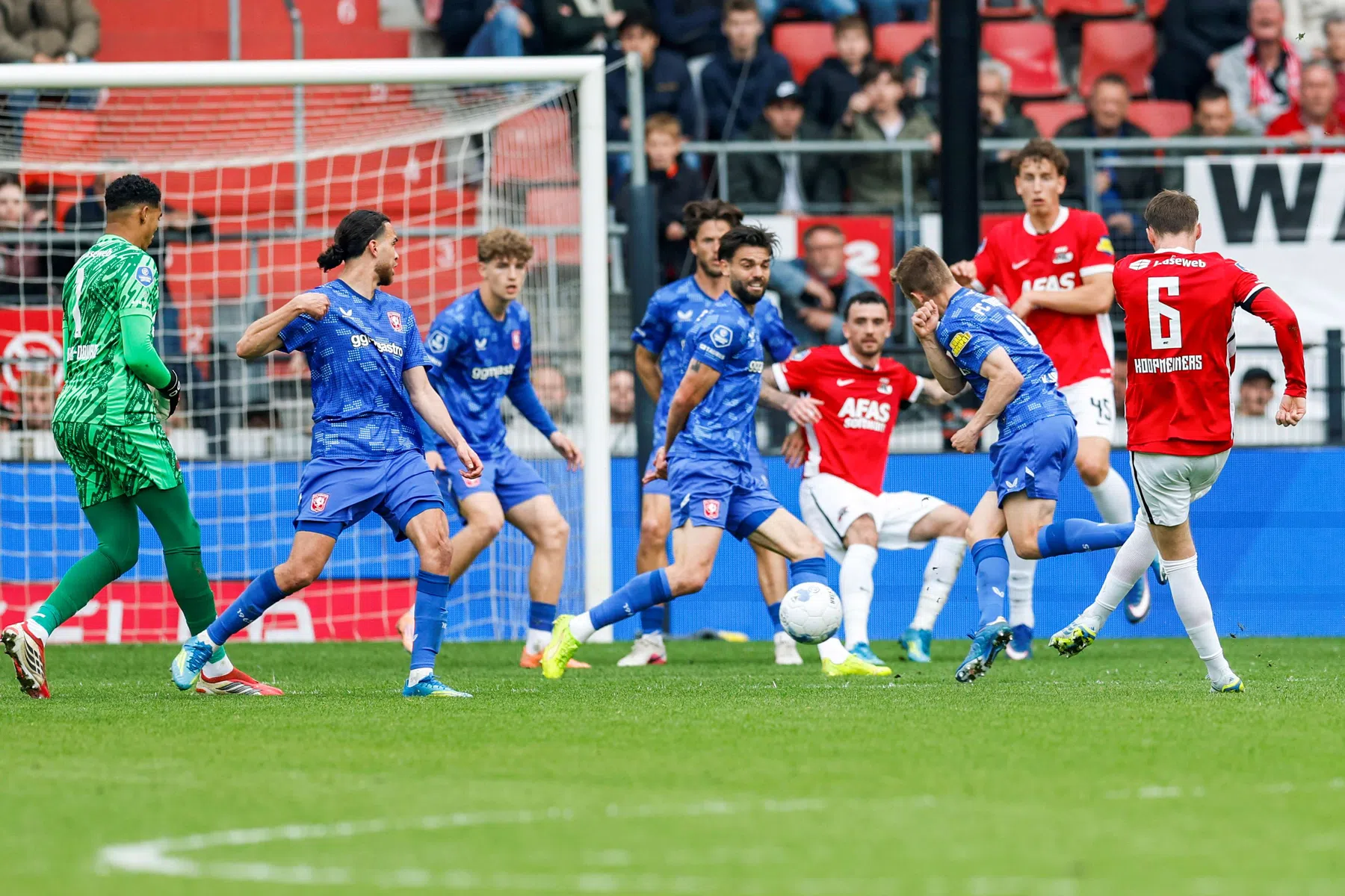 FC Twente geeft de regie uit handen: 'Dit voelt heel onwerkelijk'