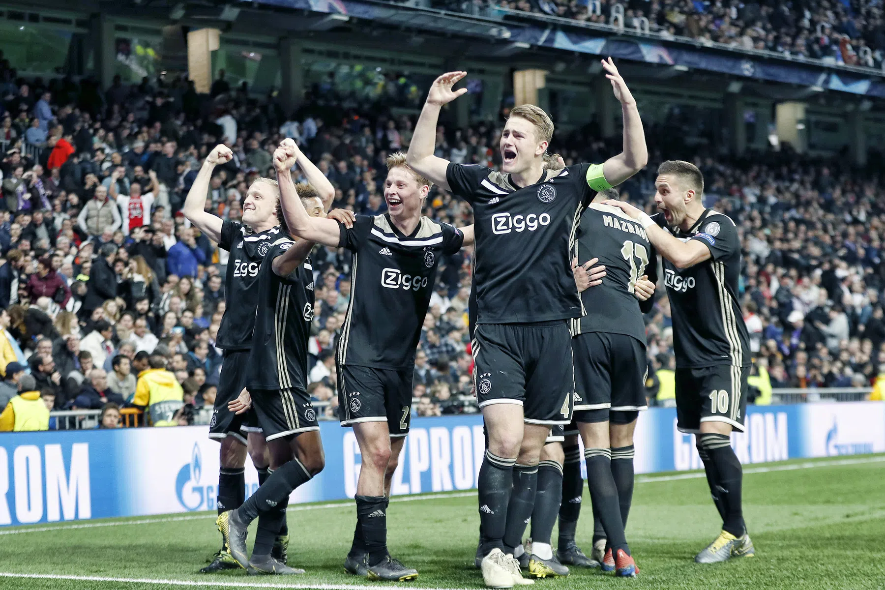 VI Discussie: halve finale Champions League; nog haalbaar voor Nederlandse clubs?