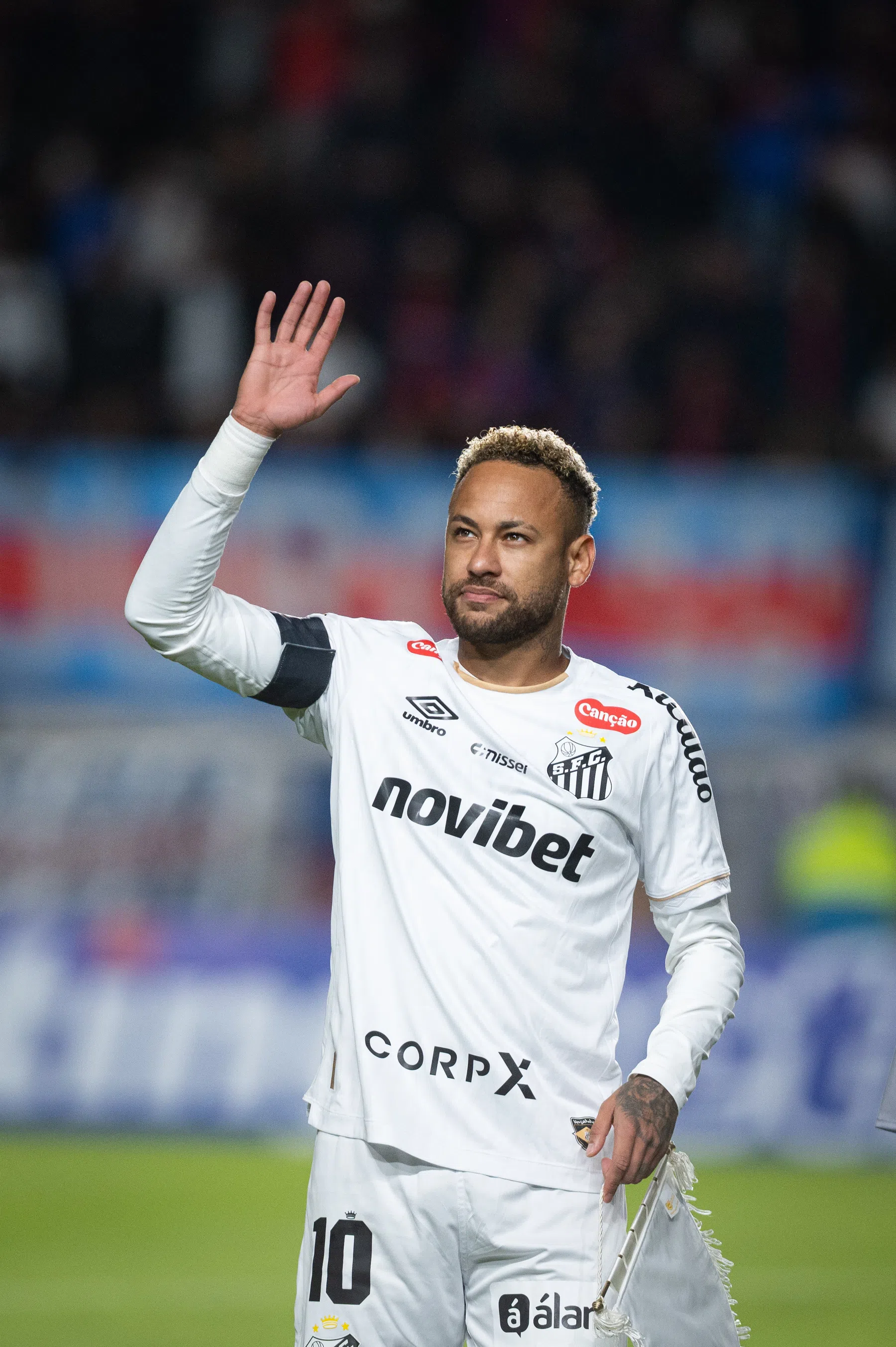 Neymar biedt excuses aan na rel bij Santos: 'Het had niet zo moeten lopen'
