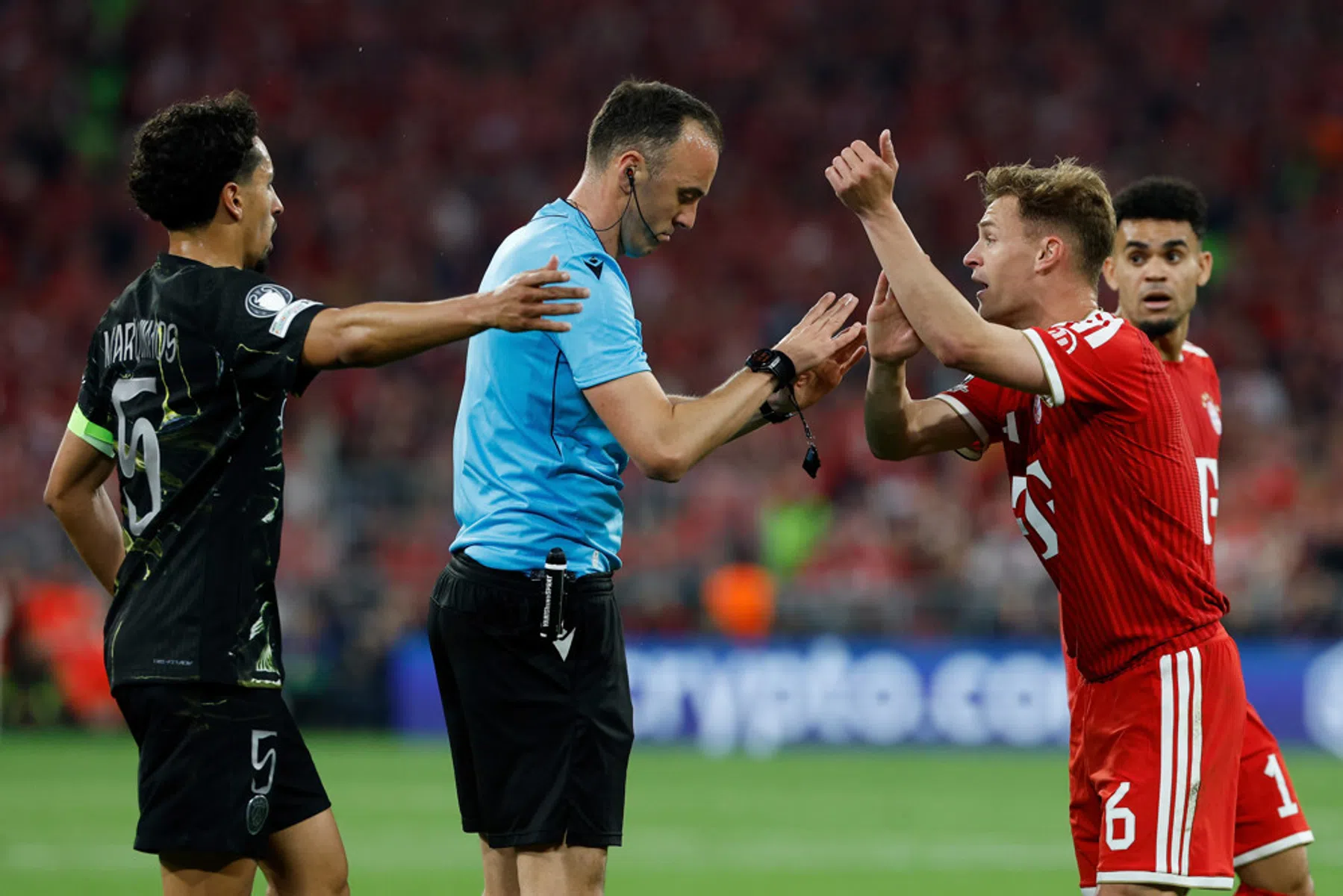 Bayern-kopstukken vol onbegrip over arbitrage na 'Schiri-Skandal'