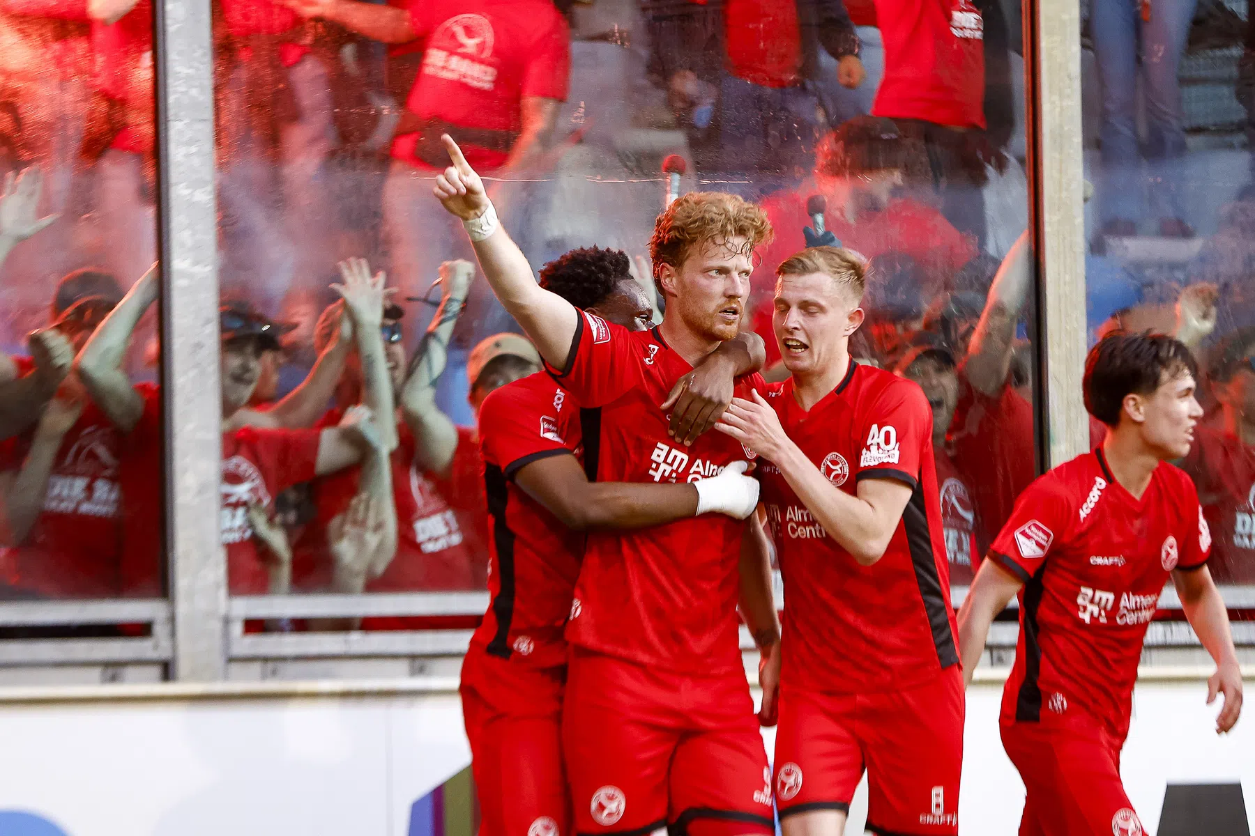 Snelle rentree in Eredivisie nog mogelijk voor Almere na remise in Doetinchem