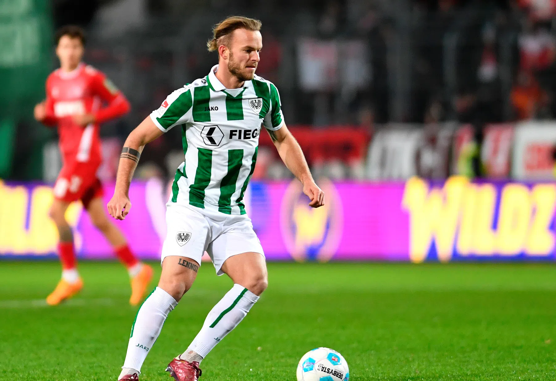 Jorrit Hendrix krijgt rood en degradeert, superspannende promotie-ontknoping