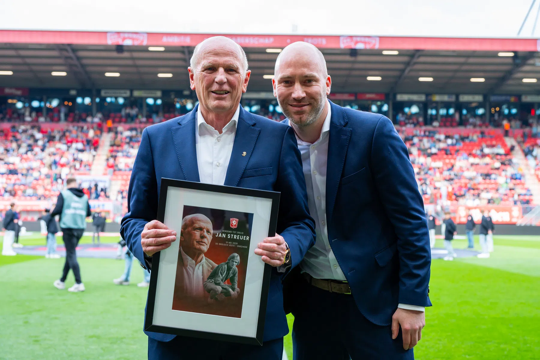 Streuer benoemd tot erelid van FC Twente