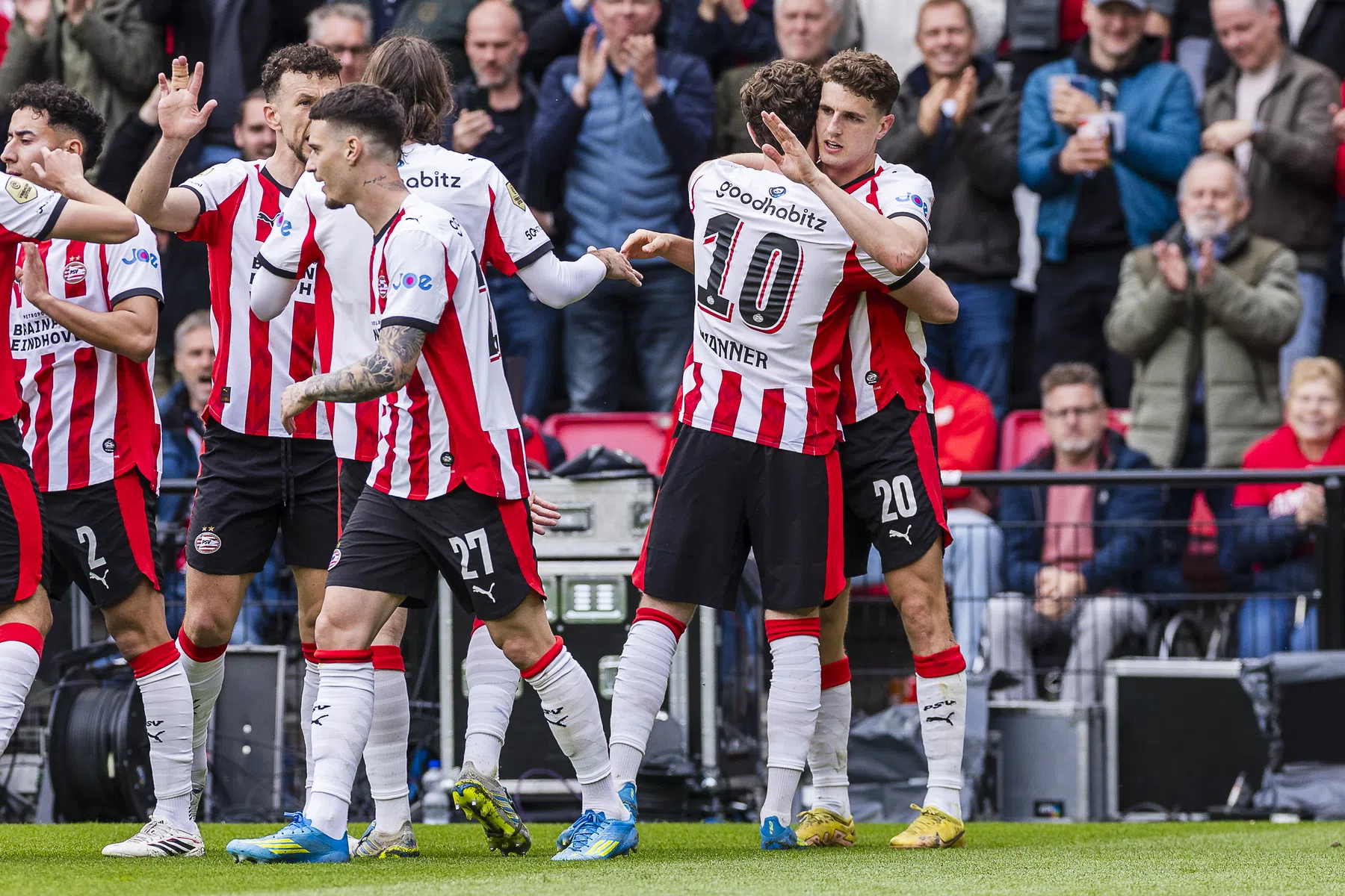 PSV slecht voor derde jaar op rij grens van 100 goals