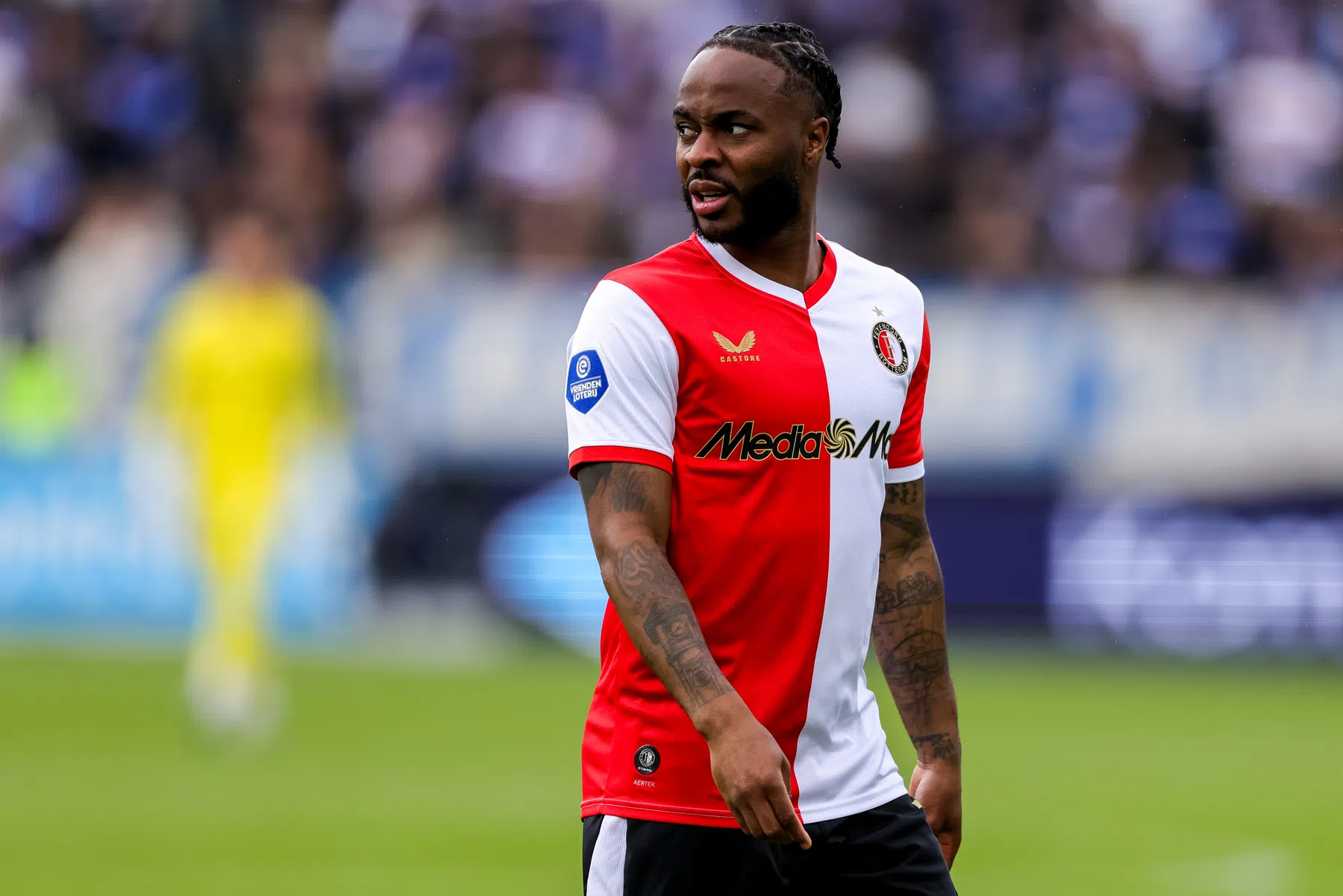 Van Persie laakt 'cynisme' rondom Sterling: 'Kan ik heel slecht tegen' 