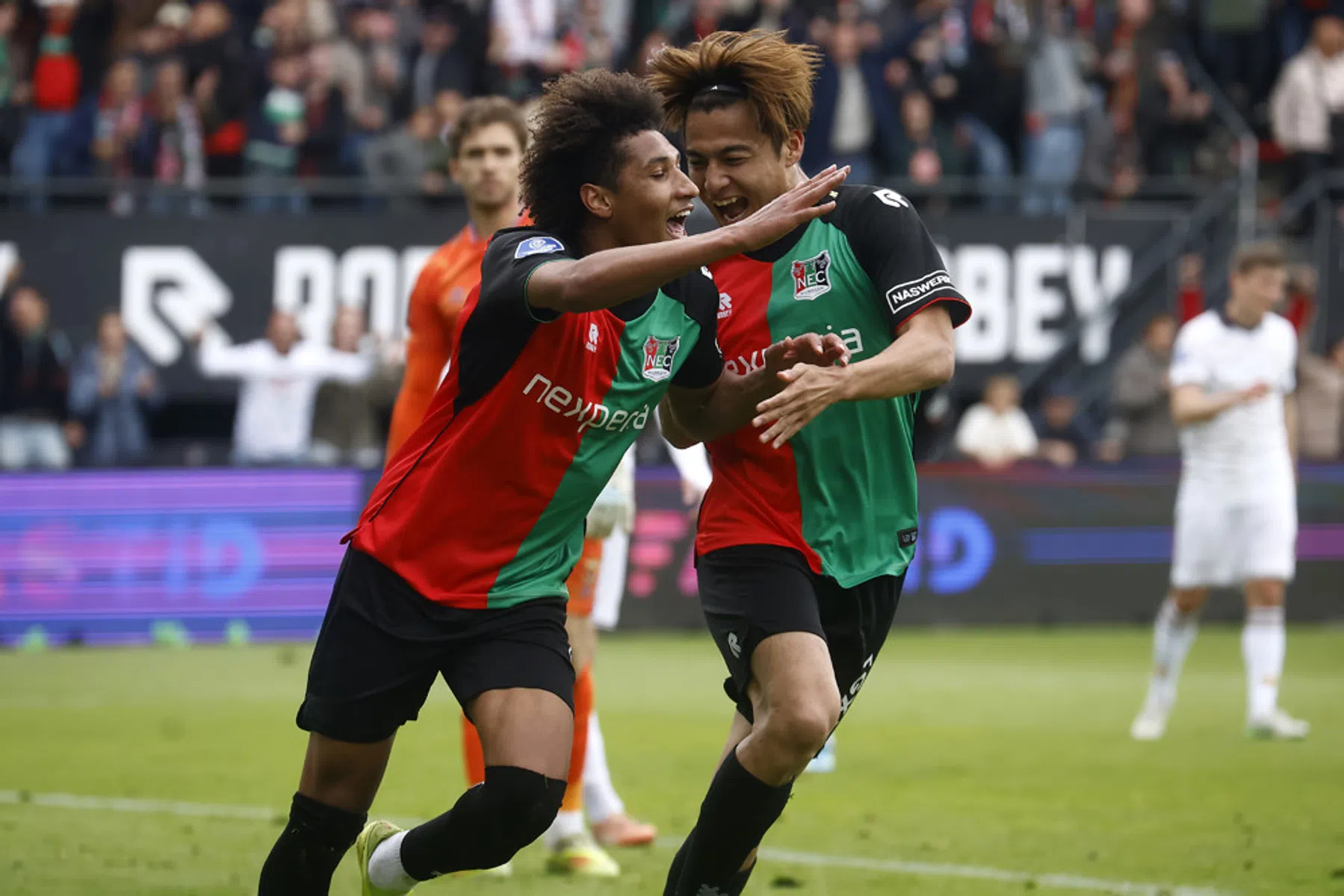NEC en Telstar grijpen ook in Elftal van de Week de spotlights