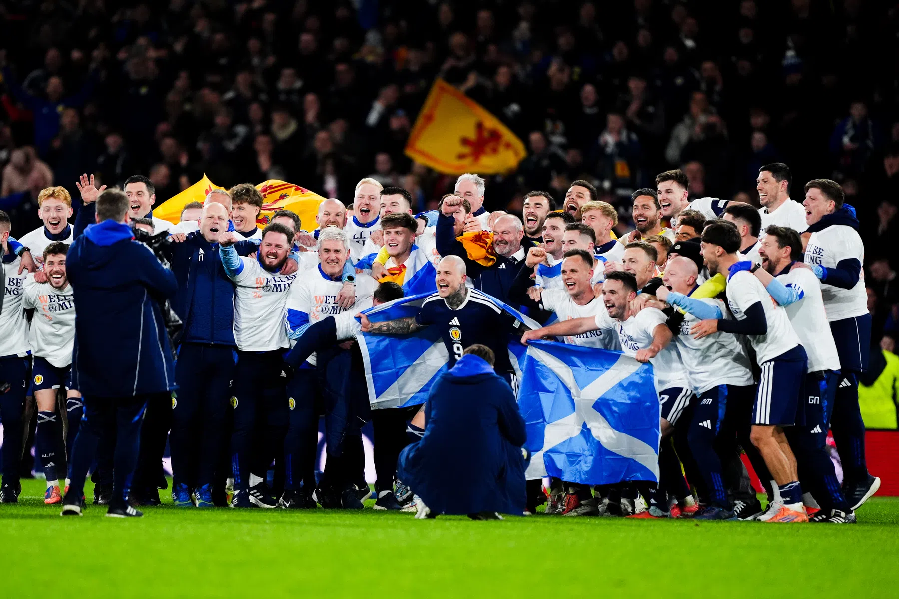 Schotland met Robertson, McTominay en 43-jarige Gordon naar WK