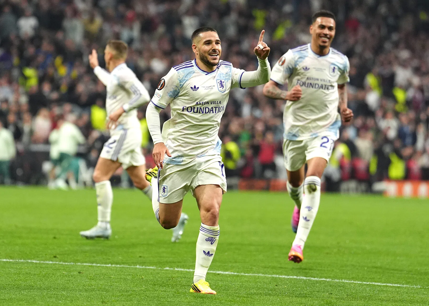 Schitterende doelpunten bezorgen Aston Villa vierde Europese prijs