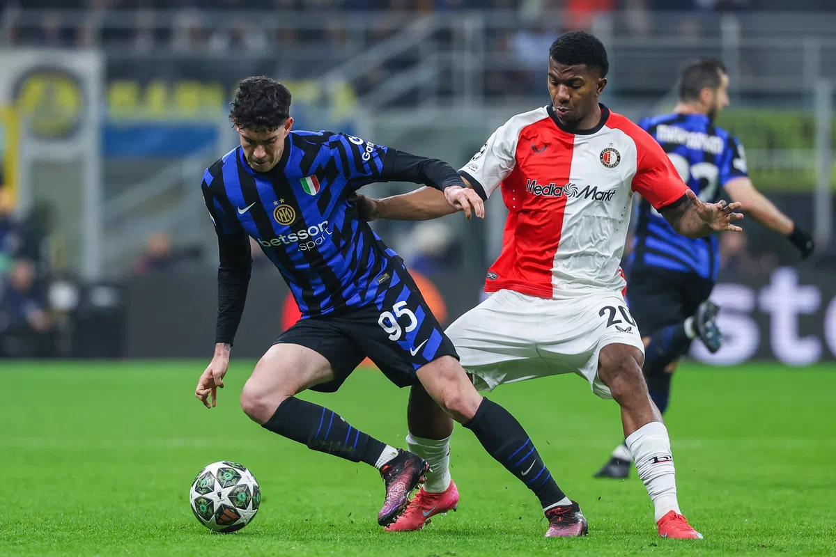 Feyenoord-verdediger Mitchell maakt definitief overstap naar Oostenrijk