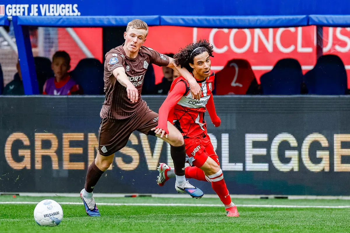 Guus Offerhaus suit son entraîneur Anthony Correia et rejoint le FC Utrecht
